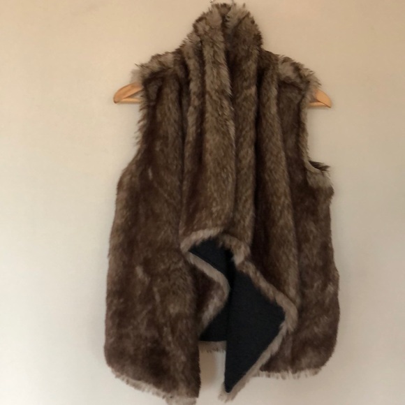 Mossimo Vest Faux Fur Reversible THICK PLUSH szS Fabulous!  PERFECT CONDITION - Picture 1 of 8